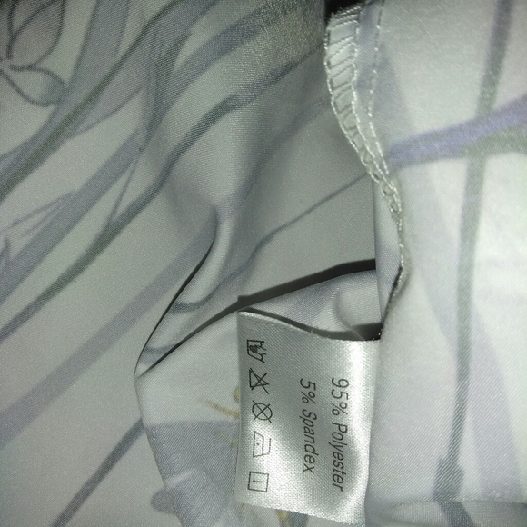 Long Sleeve Nature Dress Shirt - Picture 3 of 4